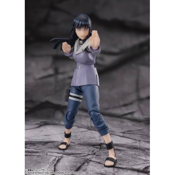 Hinata Hyuga -Noble White Eyes- SH Figuarts