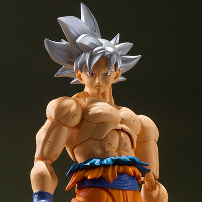 Son Goku Ultra Instinct - SH Figuarts