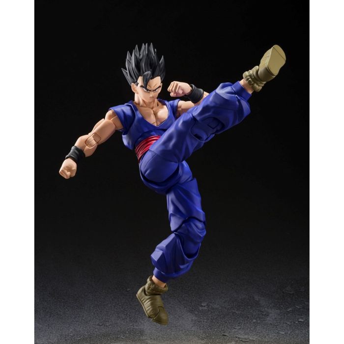 Ultimate Son Gohan Super Hero (Reissue) - SH Figuarts